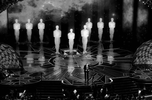 An Academy Award Oscar statuette