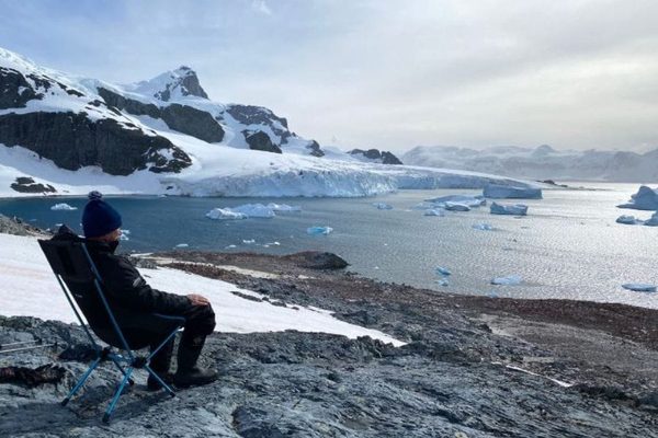 The Man Who Wants to Make Extreme Chair Sitting a Competitive Sport